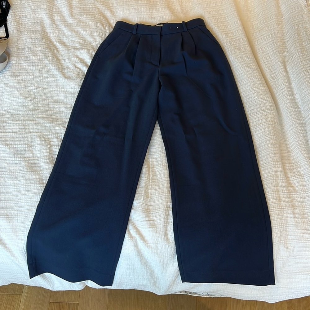 Abercrombie pleated work pants navy size 8/29